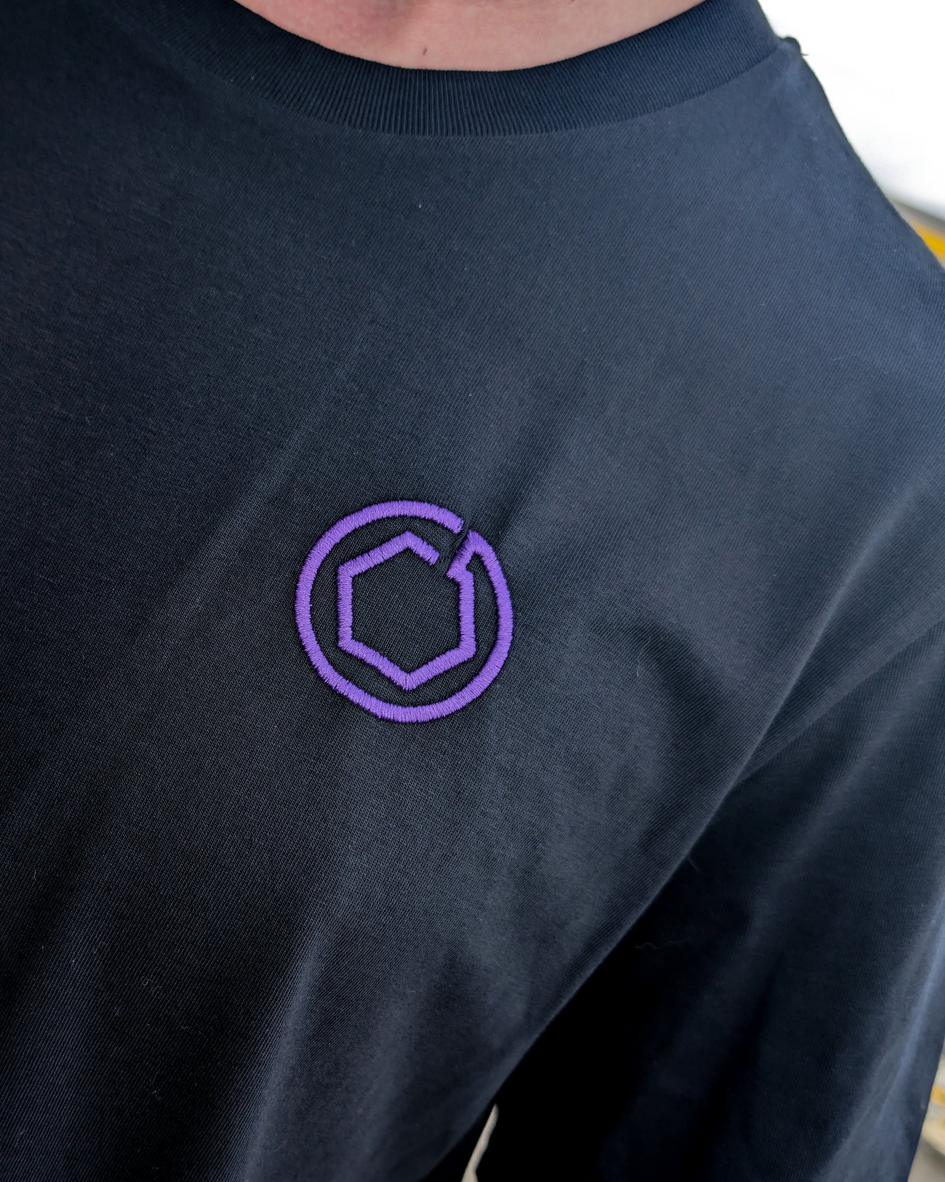 SZMO E36 Cabrio T-Shirt Violett Youngtimer Tuning Mode Stick auf der Brust Vorderansicht