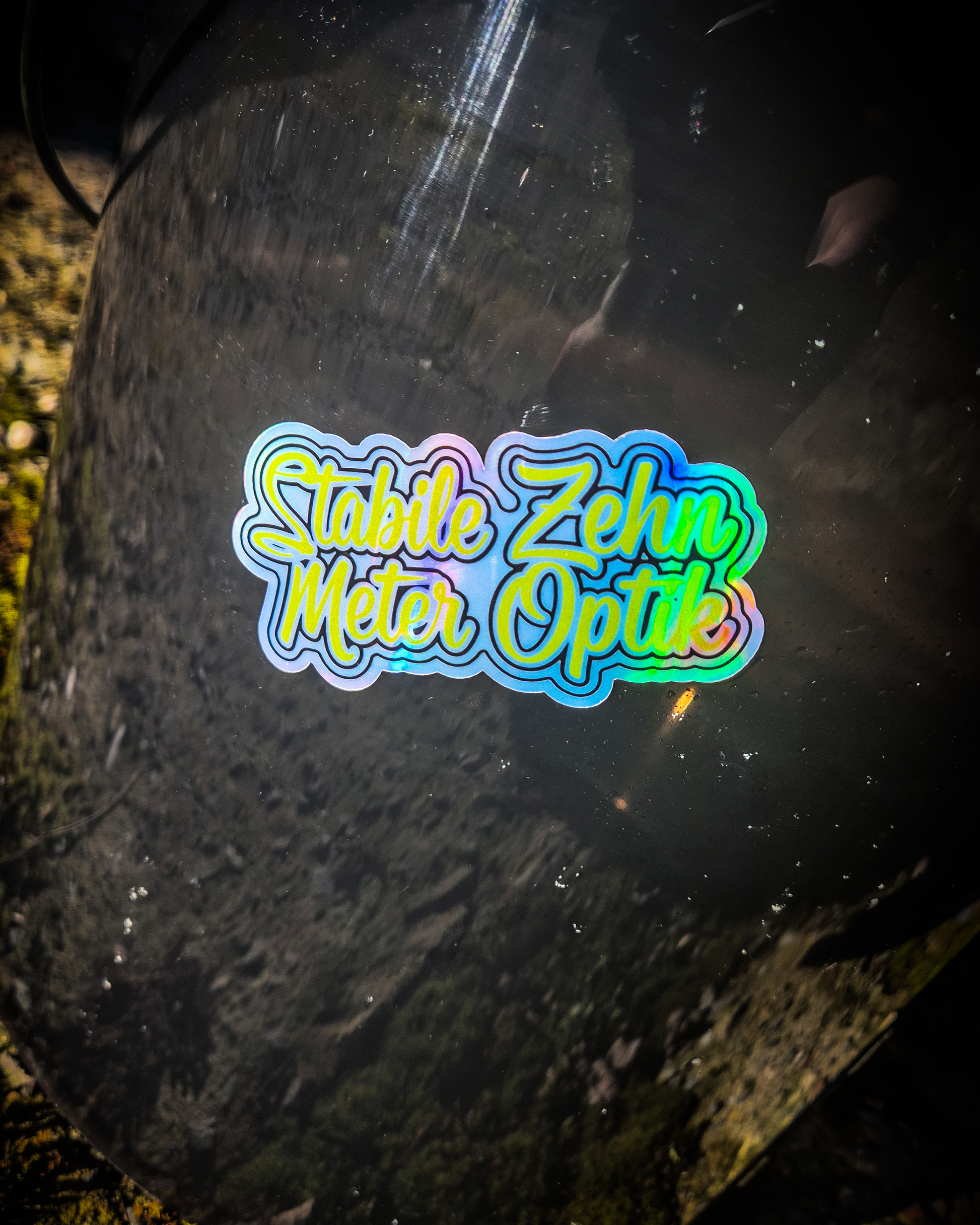SZMO - Stabile Zehn Meter Optik Sticker Holo Gelb Nahaufnahme Tuning Automotive